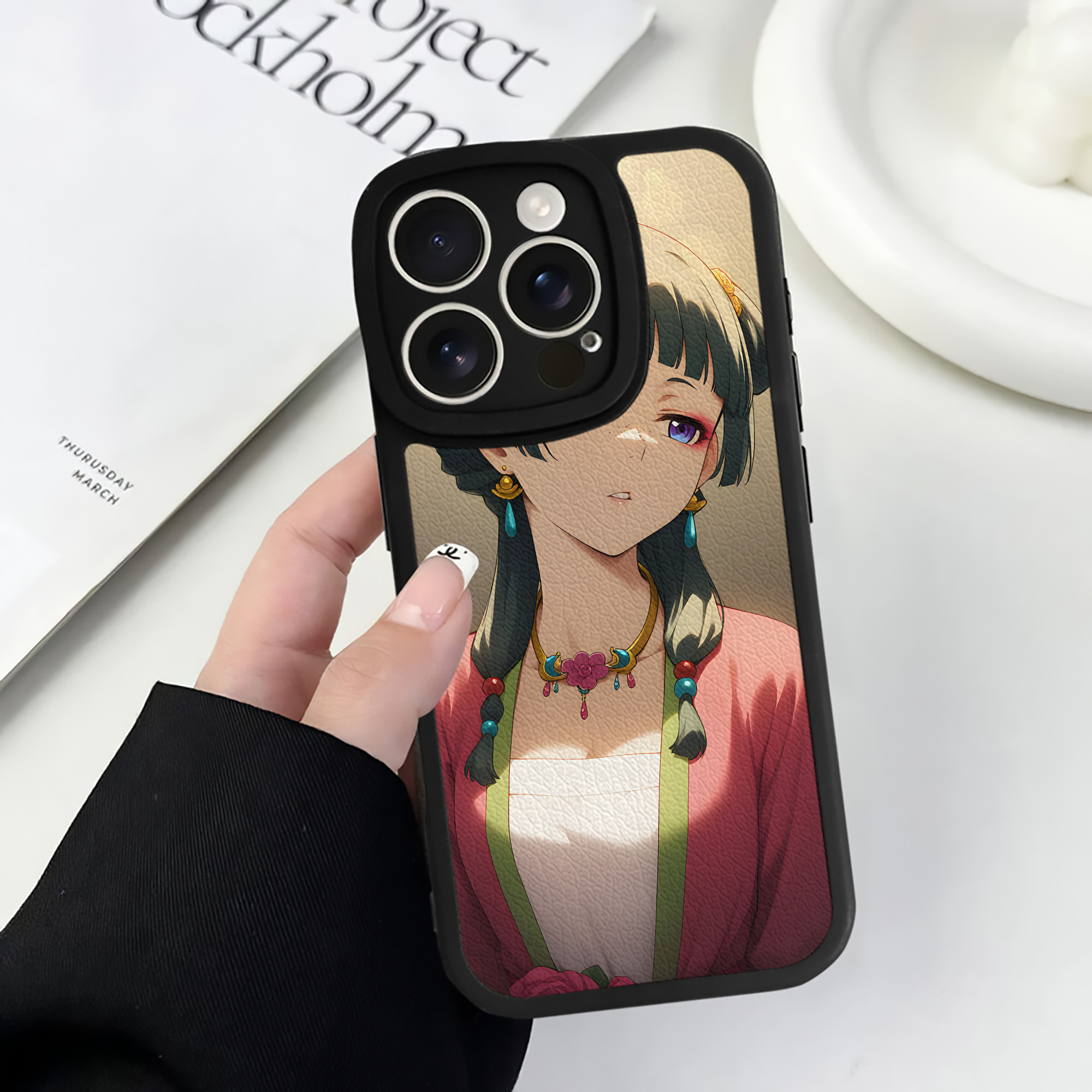 （画像用） 薬屋のひとりごと The Apothecary Diaries 【iPhone 16シリーズ対応】シリコンスマホケース（レザー調） 材質：シリコン